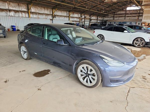 2022 TESLA MODEL 3 — Passenger 3/4