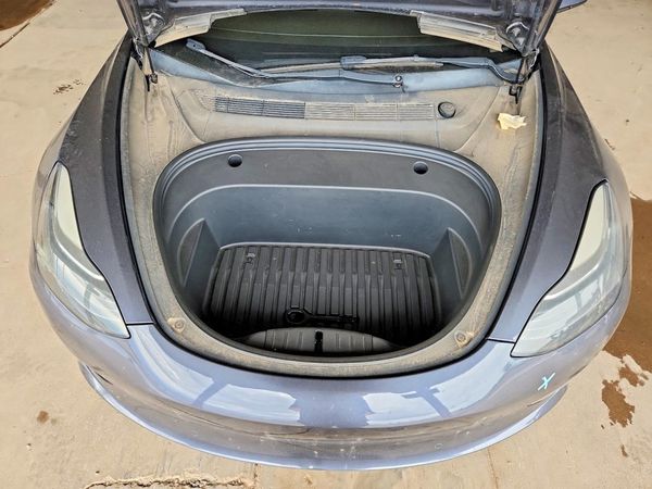 2022 TESLA MODEL 3 — Engine bay
