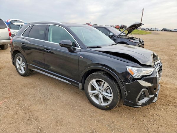 2021 AUDI Q3 — Passenger 3/4