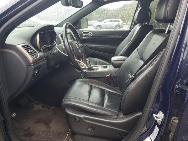 2017 JEEP GRAND CHEROKEE Limited — DENT