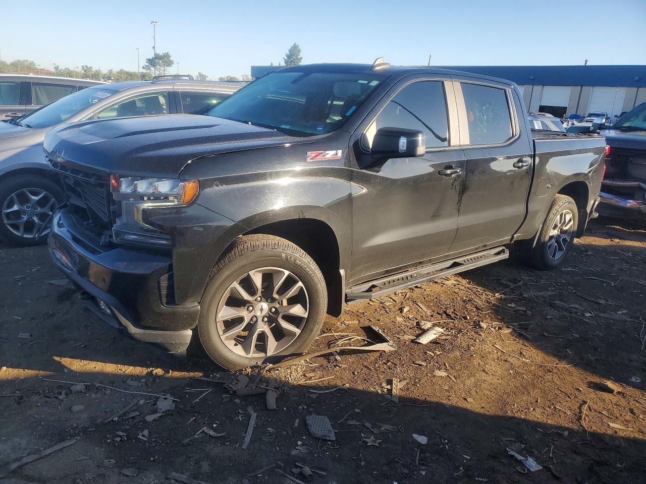 2021 CHEVROLET SILVERADO RST — Front 3/4