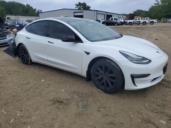 2020 TESLA MODEL 3 — Passenger 3/4