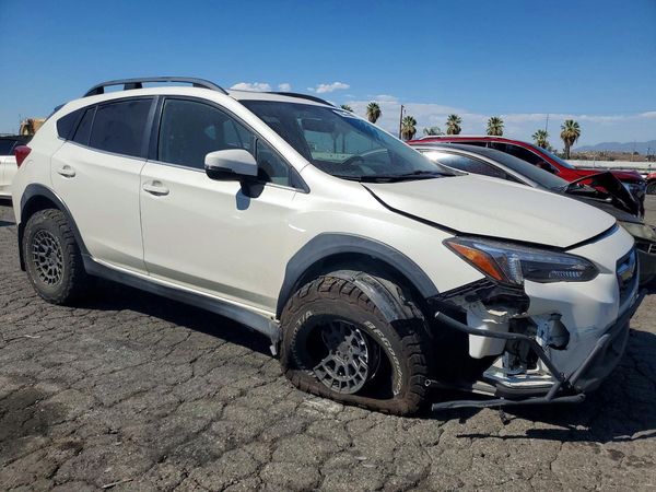 2019 SUBARU CROSSTREK Limited+ES+BSD+NAVI — Passenger 3/4