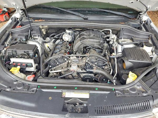 2012 DODGE DURANGO SXT — Engine bay