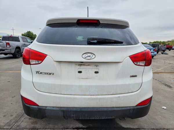 2015 HYUNDAI TUCSON GLS (Middle) — DIRR