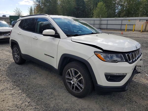 2018 JEEP COMPASS — Passenger 3/4