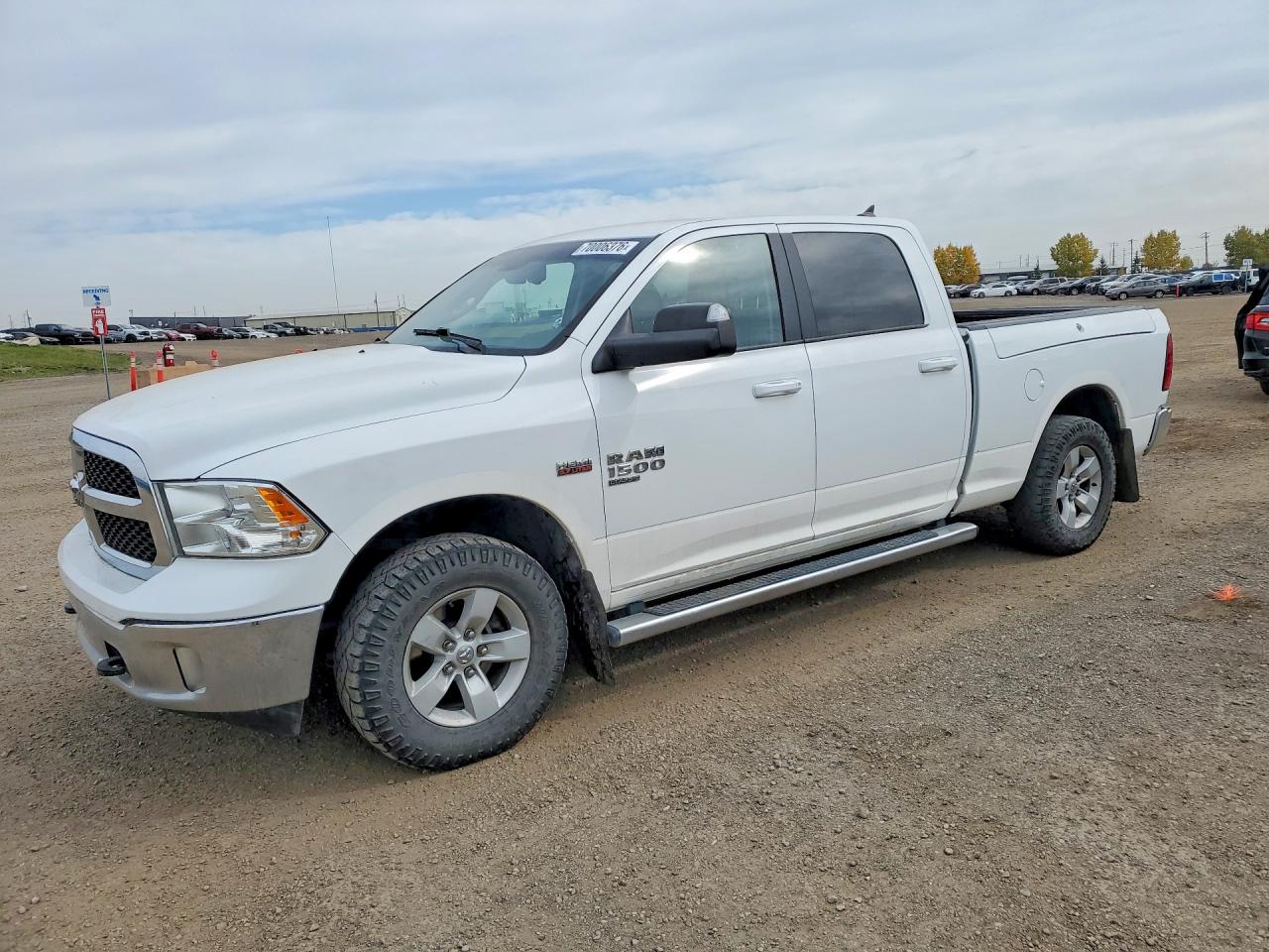 2019 RAM 1500 CLASSIC SLT — Front 3/4