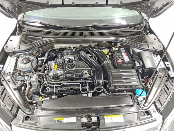 2023 VOLKSWAGEN JETTA S — Engine bay