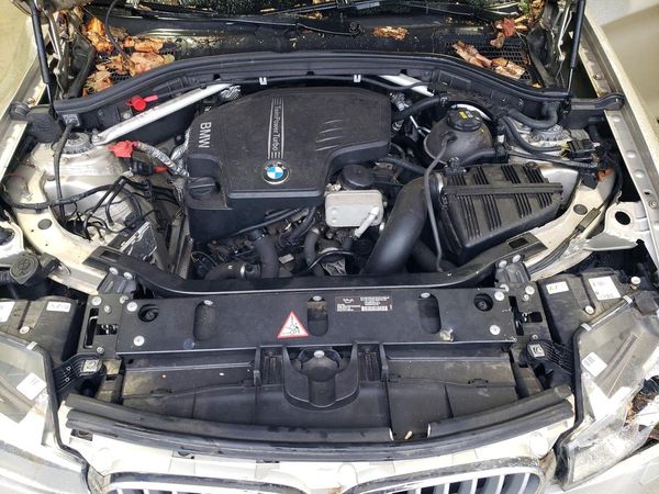 2015 BMW X3 xDrive28i — Engine bay
