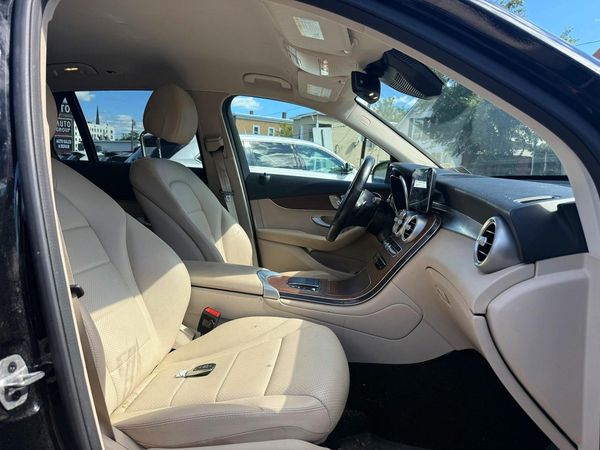 2022 MERCEDES-BENZ GLC GLC300 4MATIC