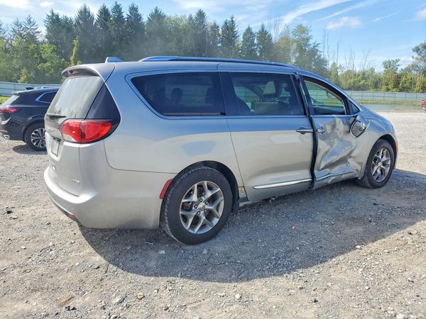 2019 CHRYSLER PACIFICA Limited — PSRA