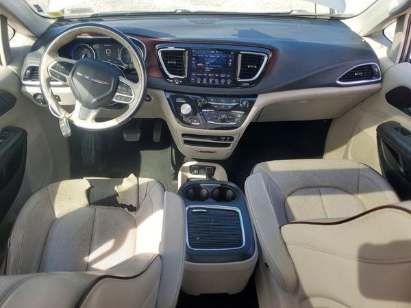 2019 CHRYSLER PACIFICA Limited — CKPT