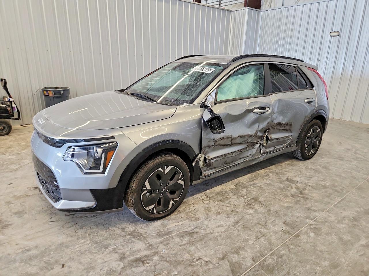 2023 KIA NIRO Wind — Front 3/4