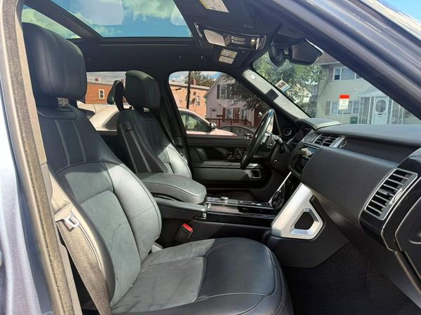 2022 LAND ROVER RANGE ROVER HSE Westminster Edition