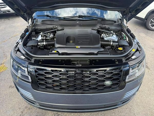 2022 LAND ROVER RANGE ROVER HSE Westminster Edition