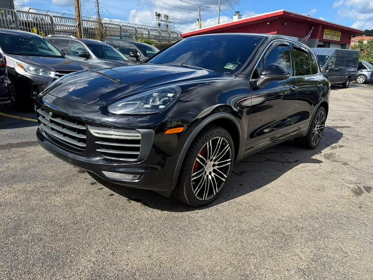 2016 PORSCHE CAYENNE Base, S