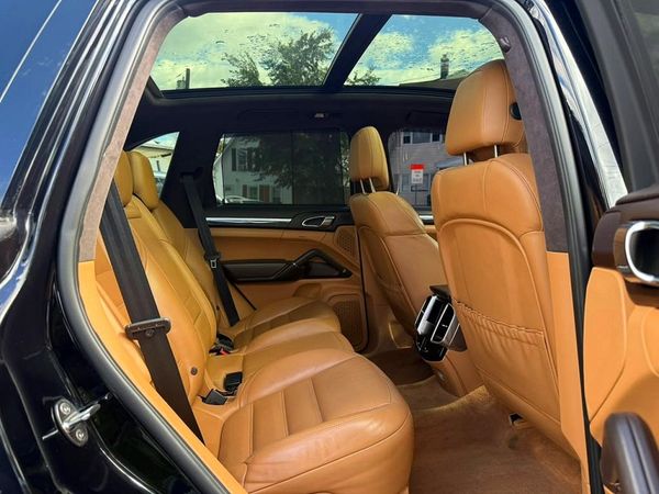2016 PORSCHE CAYENNE Base, S