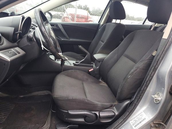 2012 MAZDA 3 Sport/GX — DENT
