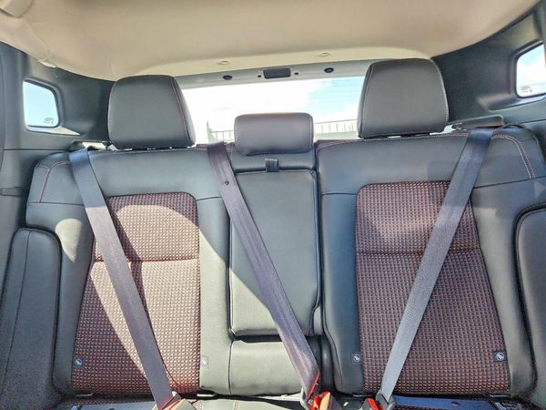 2025 NISSAN KICKS SR — SUVN