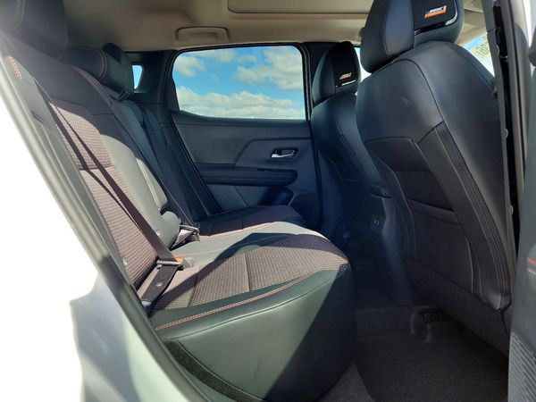 2025 NISSAN KICKS SR — PSRS