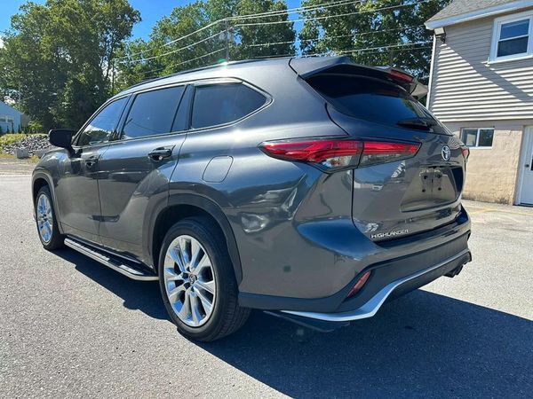 2023 TOYOTA HIGHLANDER