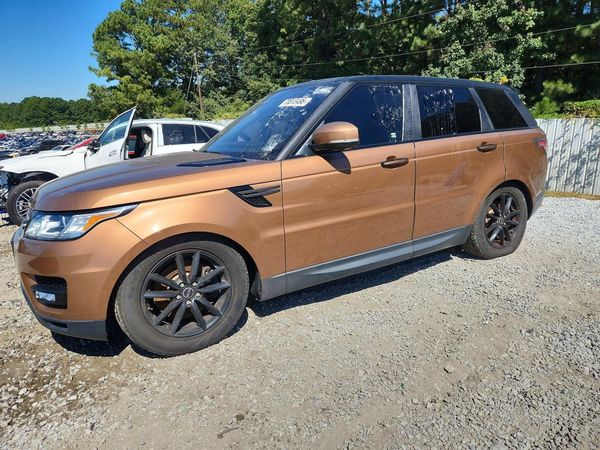 2016 LAND ROVER RANGEROVER SE — Front 3/4