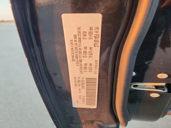 2018 DODGE CHARGER SXT — VINS