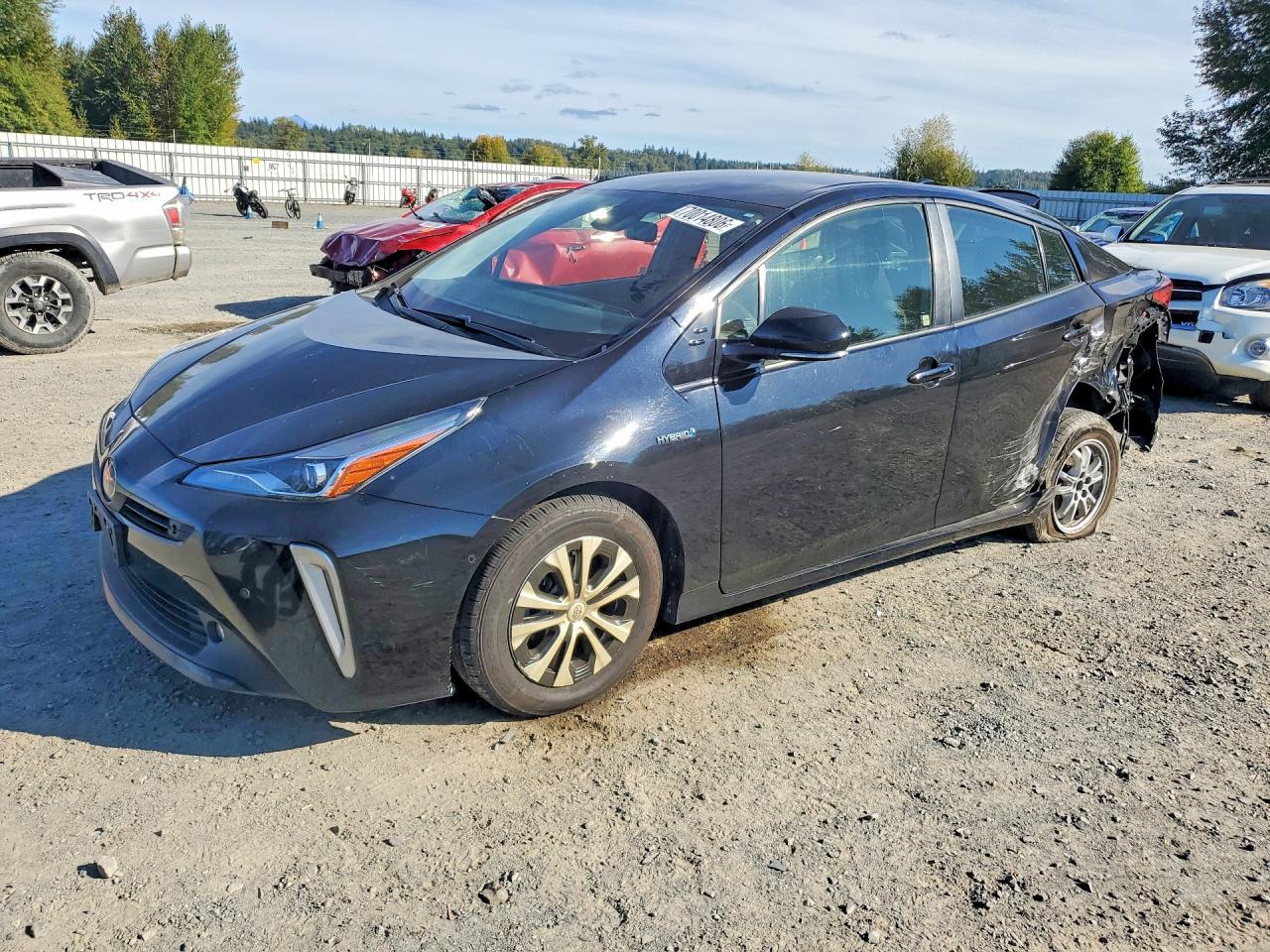 2020 TOYOTA PRIUS — Front 3/4
