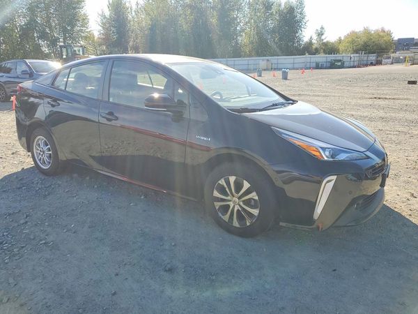 2020 TOYOTA PRIUS — Passenger 3/4