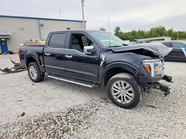2025 FORD F150 Lariat — Passenger 3/4