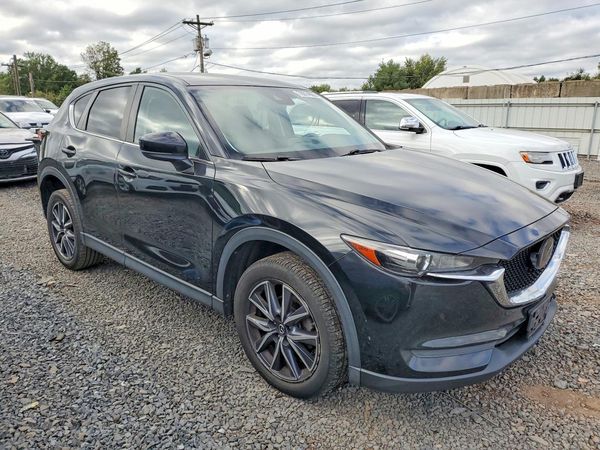 2018 MAZDA CX-5 Touring — Passenger 3/4