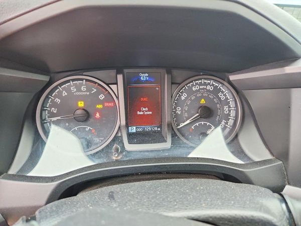 2019 TOYOTA TACOMA SR5 — ODOM