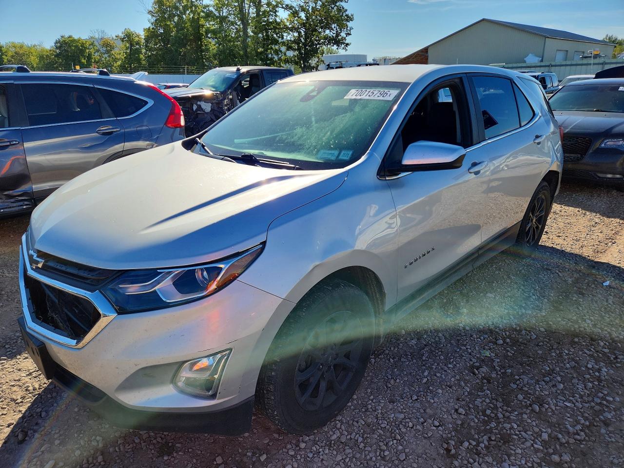 2021 CHEVROLET EQUINOX LT (1LT) — Front 3/4