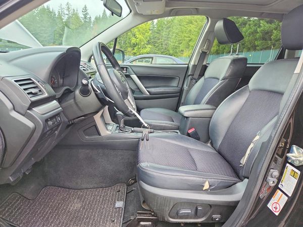 2018 SUBARU FORESTER Premium+CWP — DENT