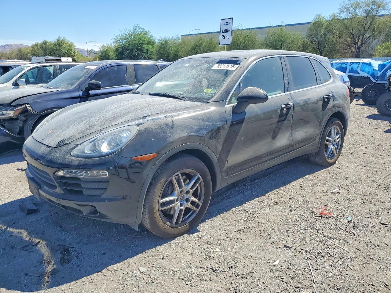 2014 PORSCHE CAYENNE — Front 3/4