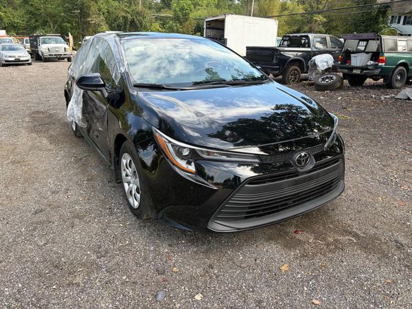 2025 TOYOTA COROLLA