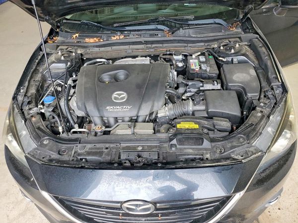 2015 MAZDA 3 Touring/GS — Engine bay