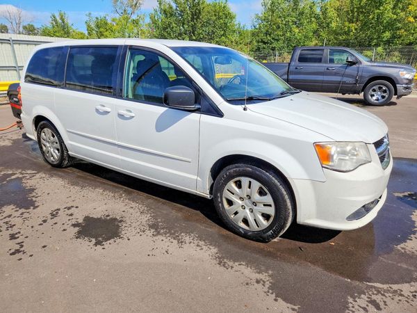 2016 DODGE GRAND CARAVAN SE — Passenger 3/4