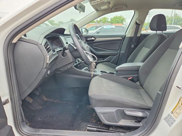2020 VOLKSWAGEN JETTA S, R-Line — DENT