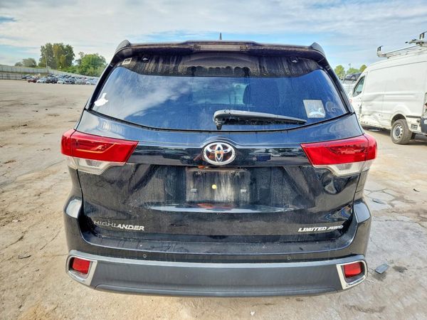 2017 TOYOTA HIGHLANDER Ltd/Ltd Platinum — DIRR