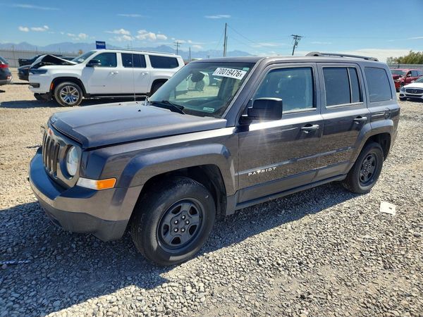 2016 JEEP PATRIOT Sport — Front 3/4