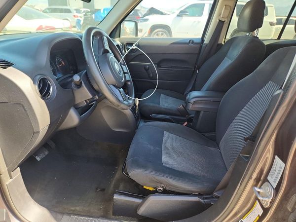 2016 JEEP PATRIOT Sport — DENT