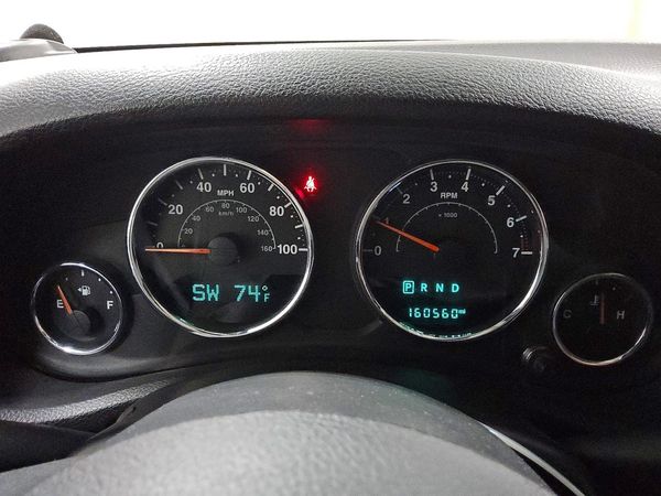 2015 JEEP WRANGLER UNLIMITED Sahara — ODOM