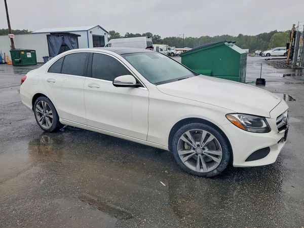 2017 MERCEDES-BENZ C C300-4M — Passenger 3/4