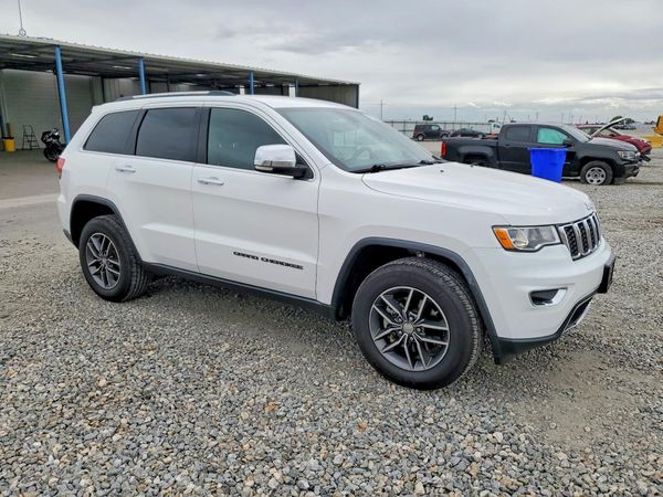 2018 JEEP GRAND CHEROKEE Limited — Passenger 3/4