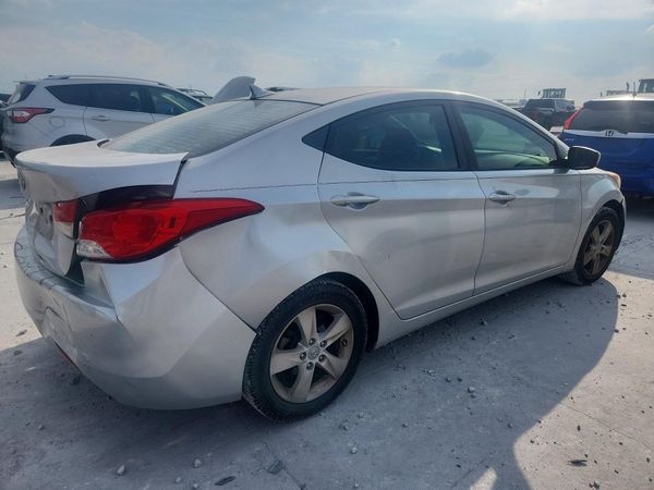 2012 HYUNDAI ELANTRA GLS(Middle grade) — PSRA