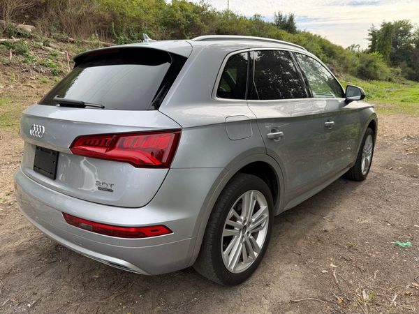 2018 AUDI Q5 quattro Prestige