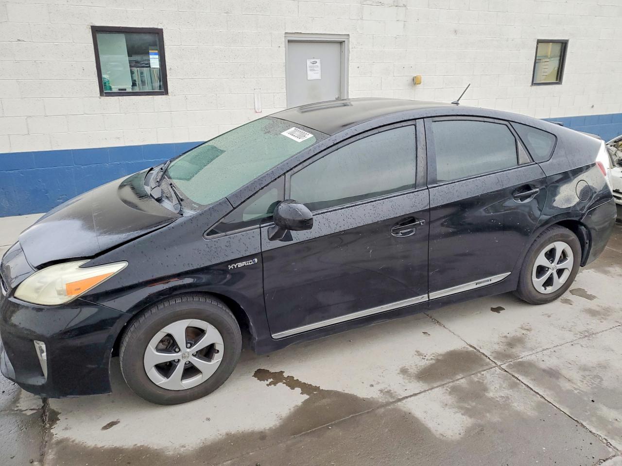 2012 TOYOTA PRIUS — Front 3/4