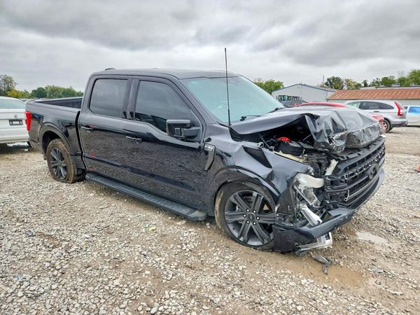 2023 FORD F150 SuperCrew — Passenger 3/4
