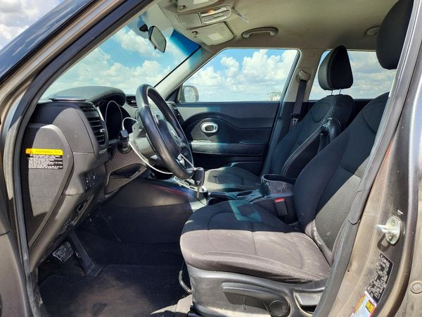 2016 KIA SOUL Plus — DENT